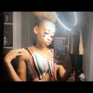 Meet your Posher, Kiana